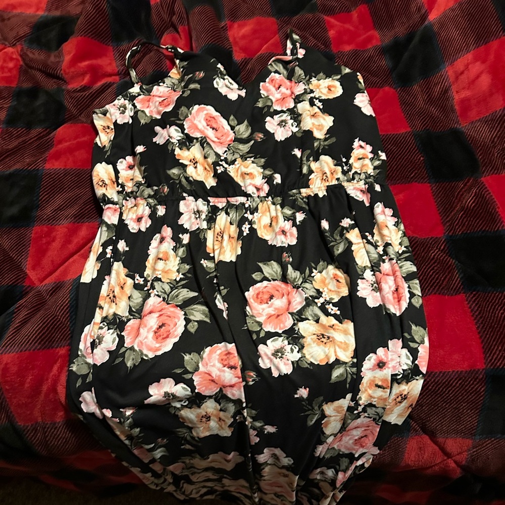 3xl floral maxi dress with pockets and adjustable straps